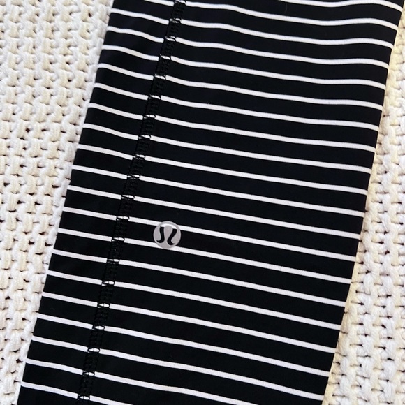 Lululemon Striped Leggings - Picture 5 of 5